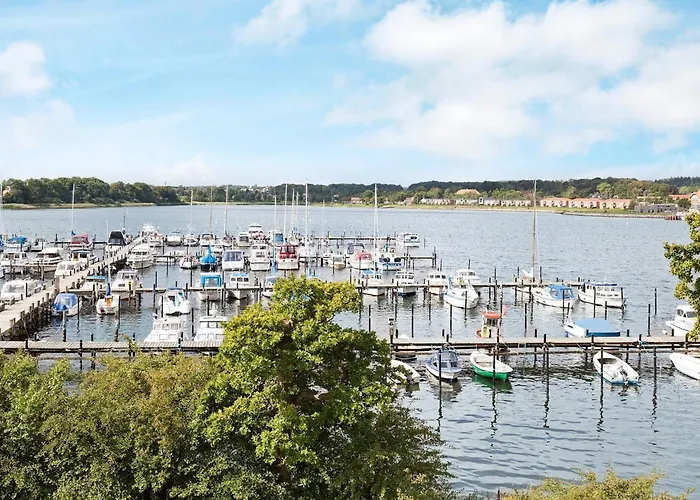 6 Person On A In * Gråsten