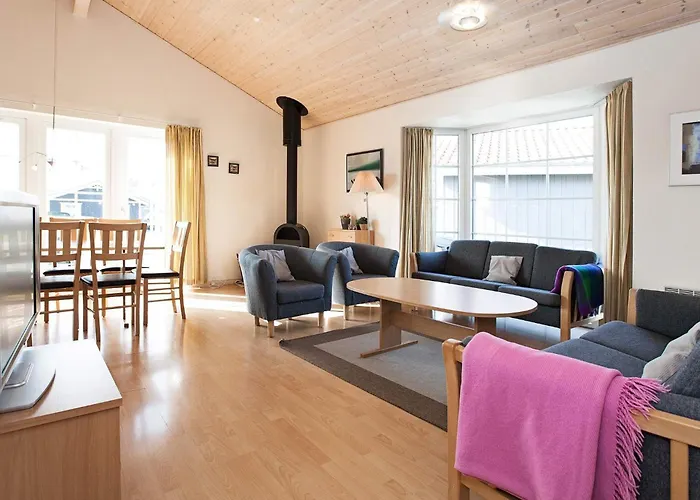 6 Person On A In Σπίτι διακοπών *